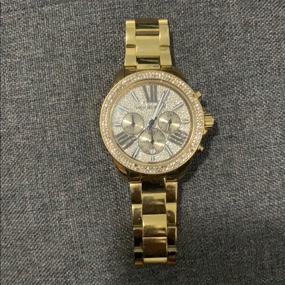 Michael Kors watch needs a new battery